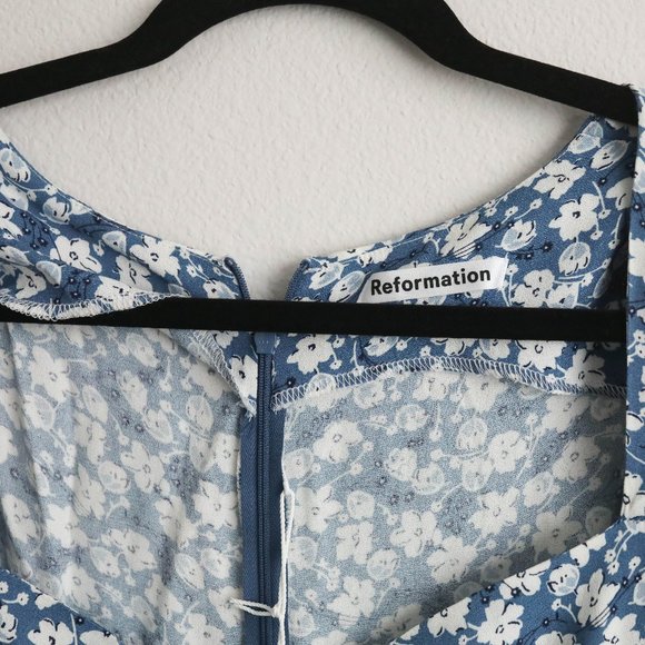 🚫 SOLD 🚫 REFORMATION Lacey Smocked Sleeve Dress - Picture 7 of 7